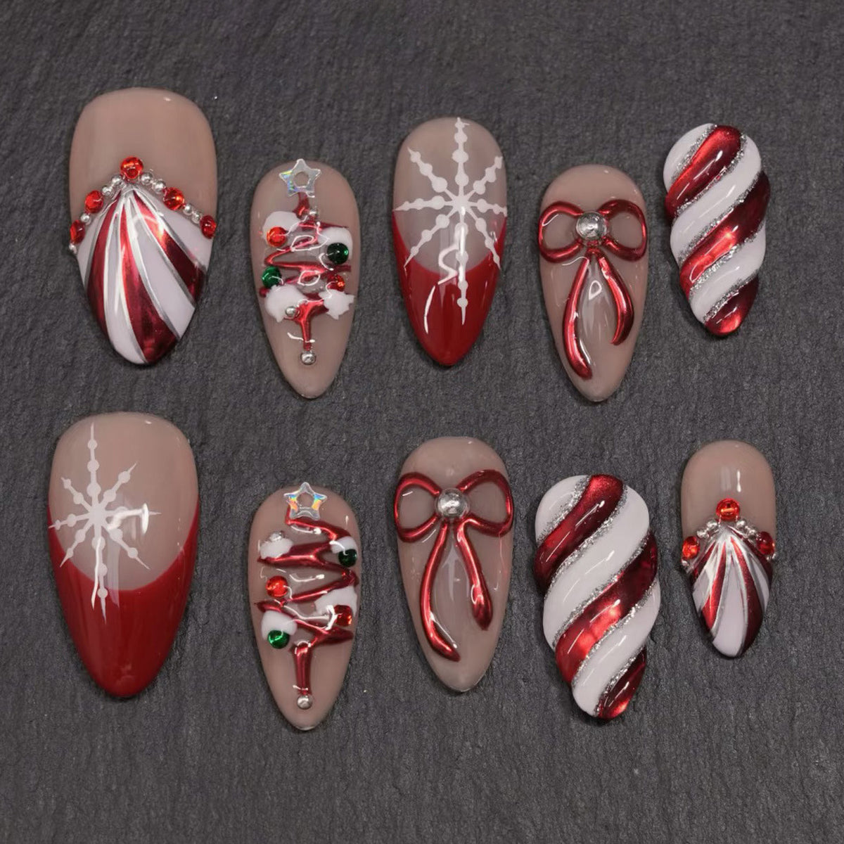 Artificial nail set with festive Christmas motifs and elegant decorations Acalora