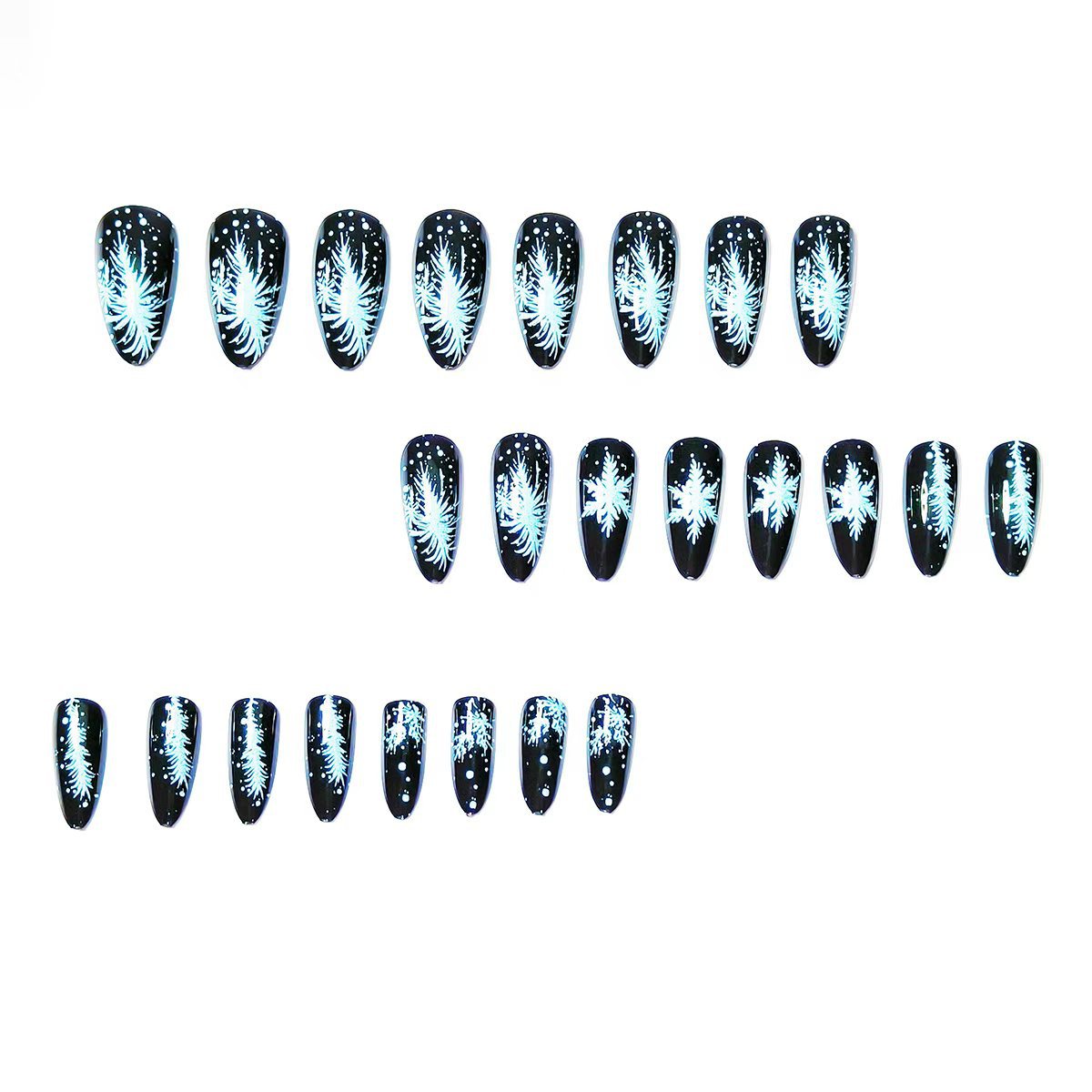 Elegant Winter-Themed Nail Art Acalora