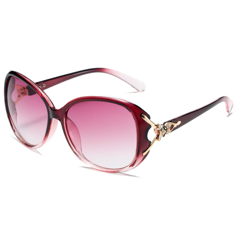 Women's Fashion Sunglasses in Elegant Design with Striking Embellishments Bowlift