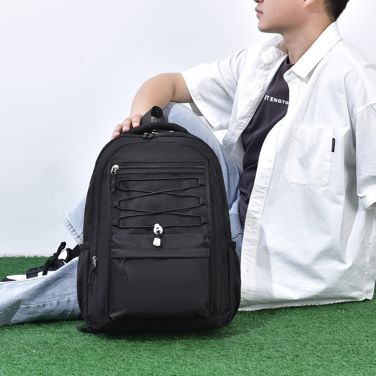Multi-Functional Travel Backpack with Secure Zippered Compartments Acalora