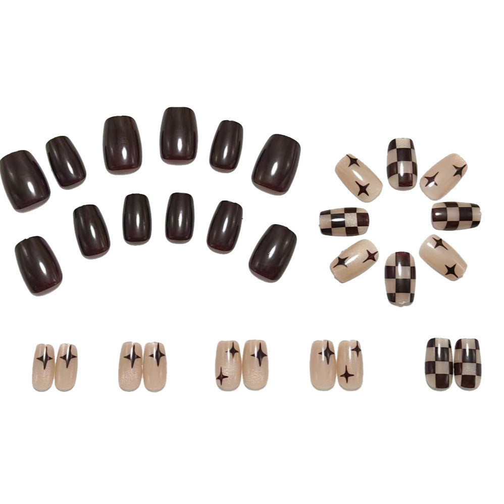 Artificial nails with modern geometric patterns Acalora