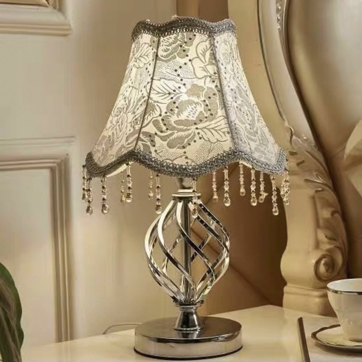 Floral Decorative Table Lamp