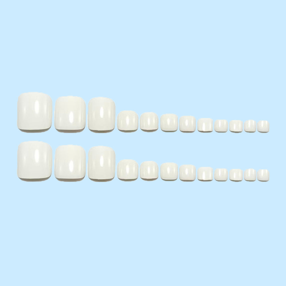 Artificial nails for perfect foot care Acalora