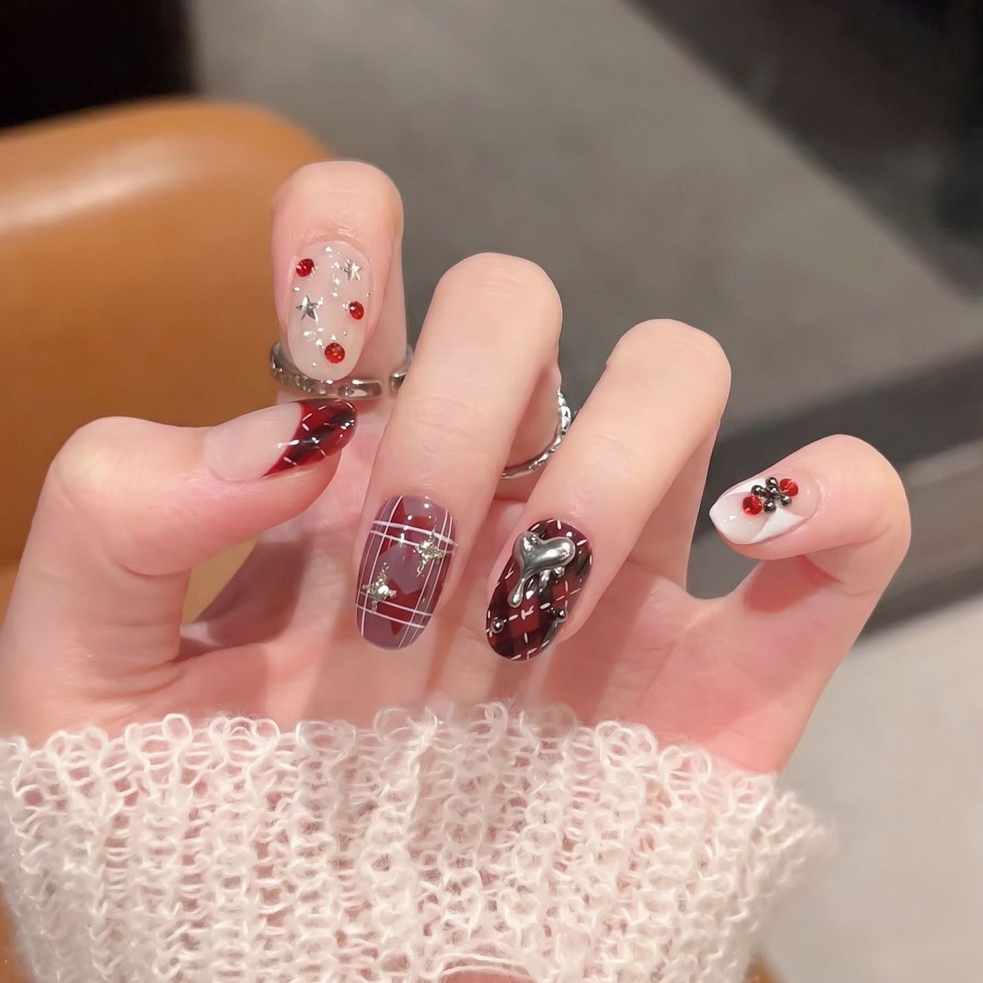 Artistic Press-On Nail Set with Charming Designs Acalora