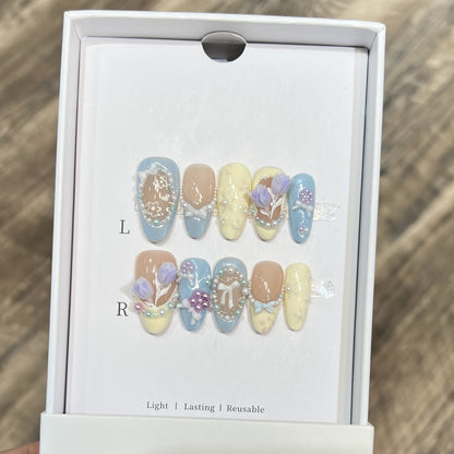 Artistic Floral-Accent Press-On Nails Acalora