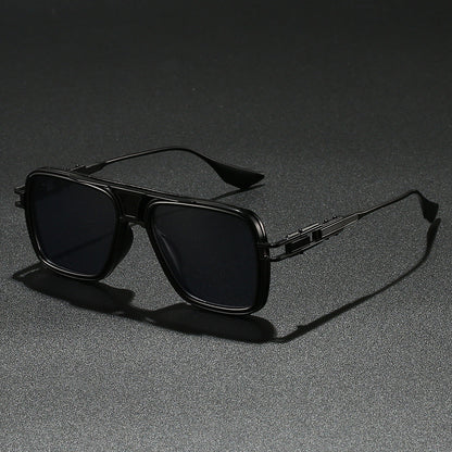 Women's designer sunglasses with luxurious metal frame and trendy detail Brehn