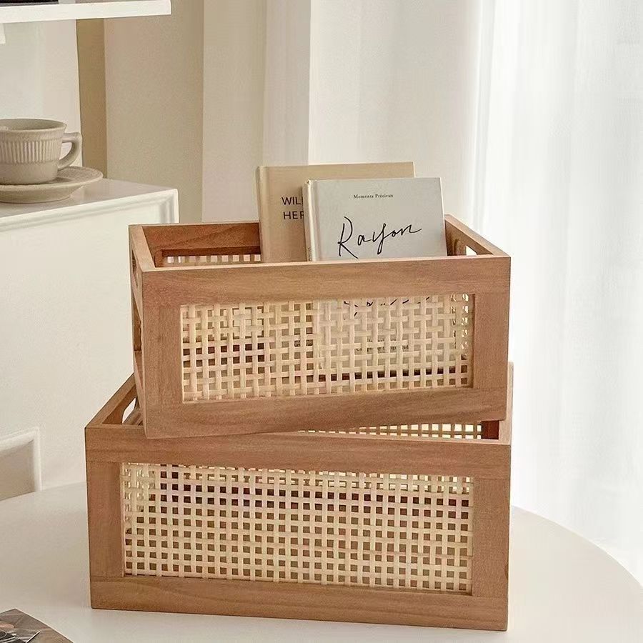 High-quality storage basket with rattan details Acalora