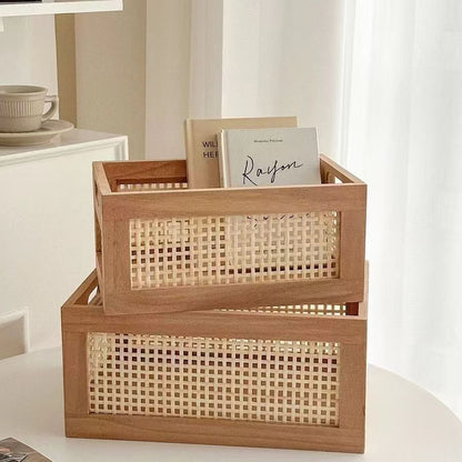 High-quality storage basket with rattan details Acalora