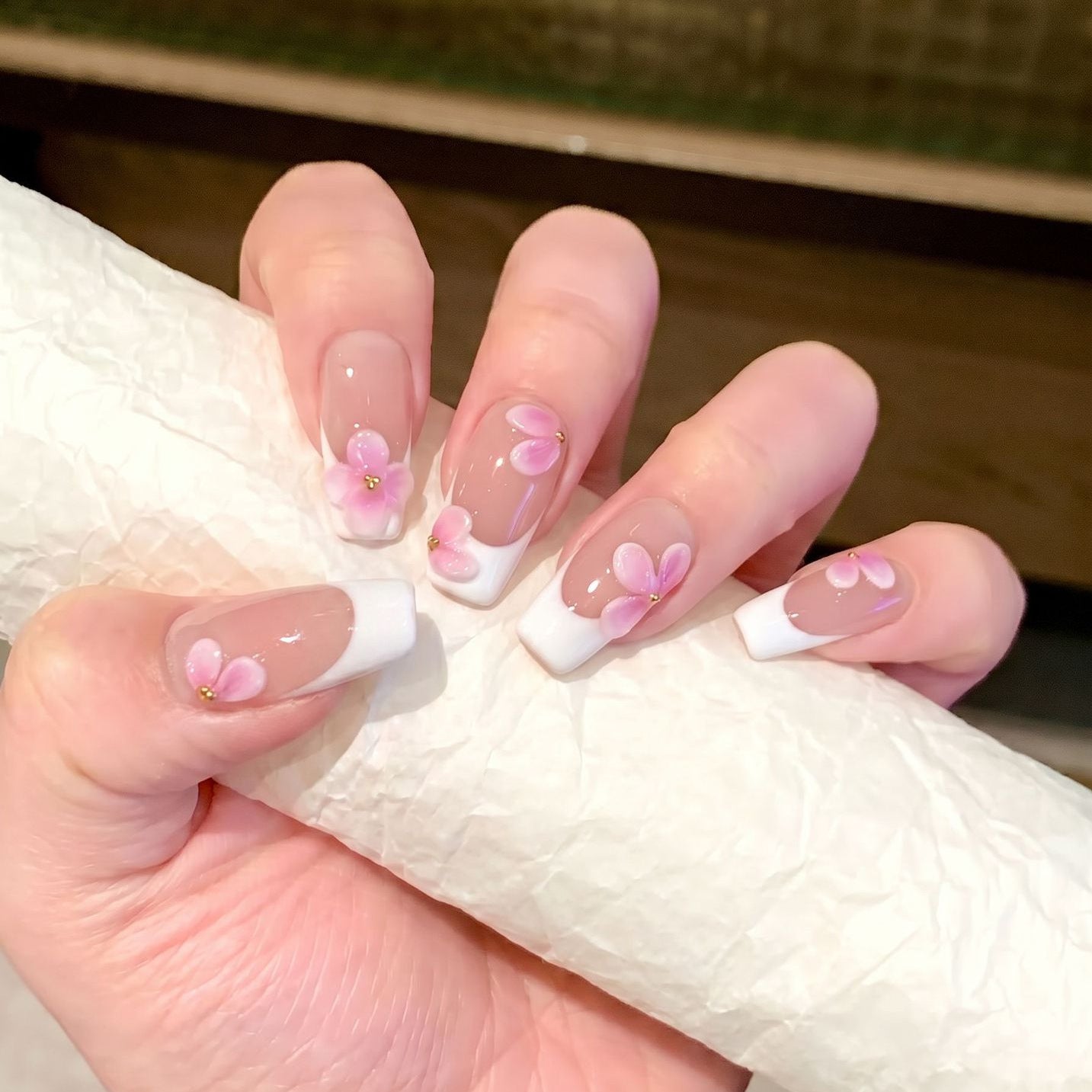 Floral Embellished Press-On Nail Set Acalora