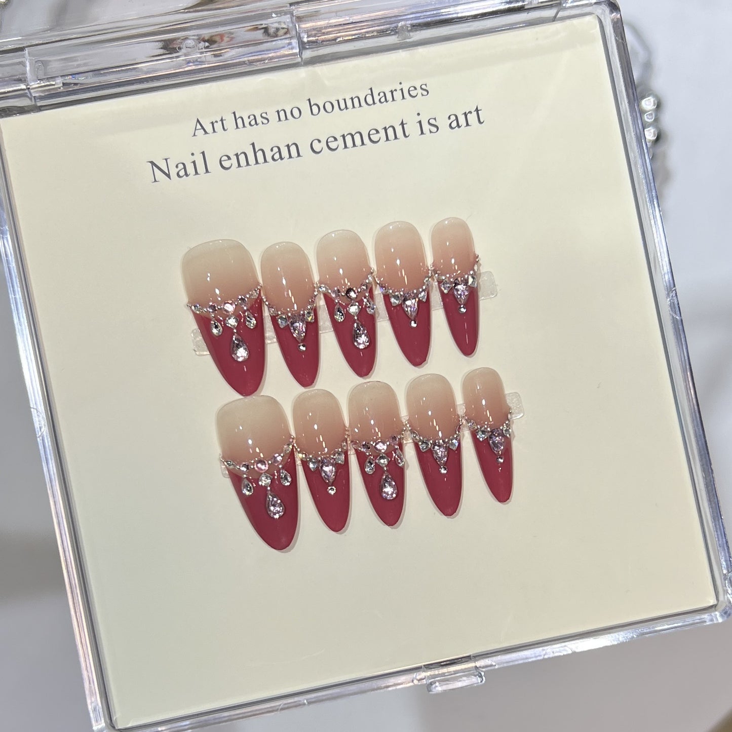 Luxurious Press-On Nail Art Set with Rhinestone Detailing Acalora