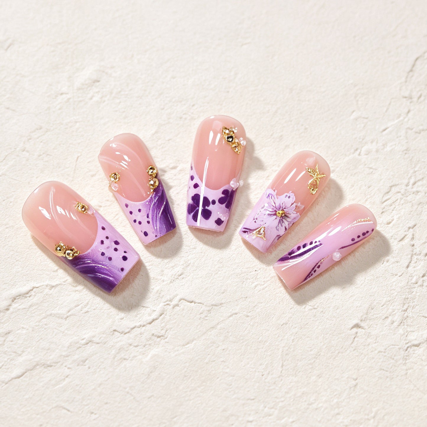 Artistic Floral Press-On Nail Design Acalora