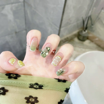 Artificial nail set with elegant crystal embellishments Acalora