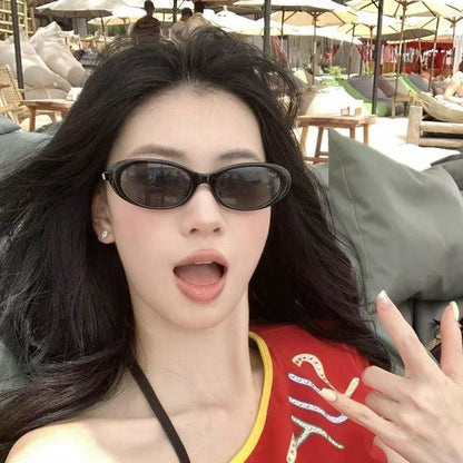 Ladies Cat-Eye Sunglasses with Modern Tortoise Pattern Bowlift