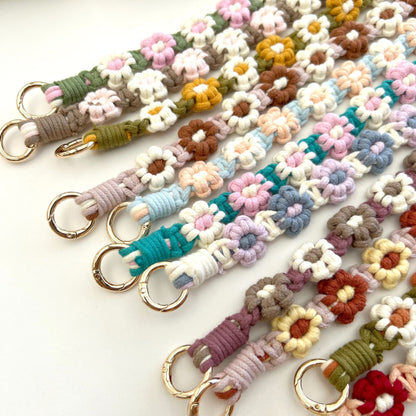 Flower Patterned Keychain Holder Acalora