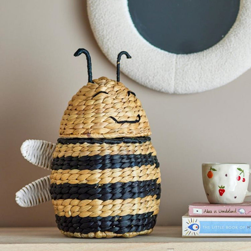 Handcrafted decoration basket made of natural materials Acalora