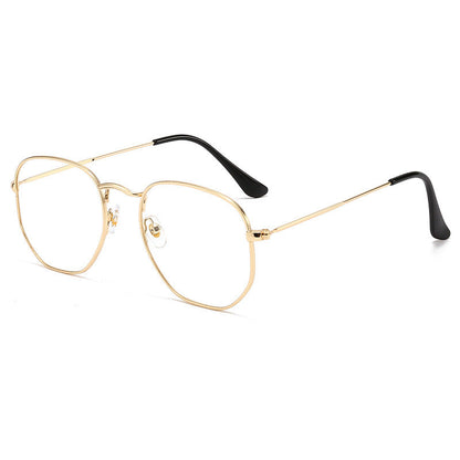 Women Oversized Sunglasses with elegant golden metal frame and solid UV protection Bowlift