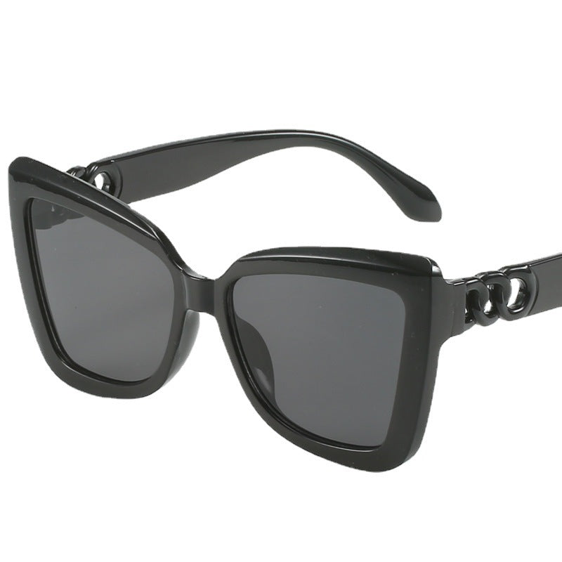 Women's modern Cat-Eye sunglasses with clear frame and UV protection Karnz