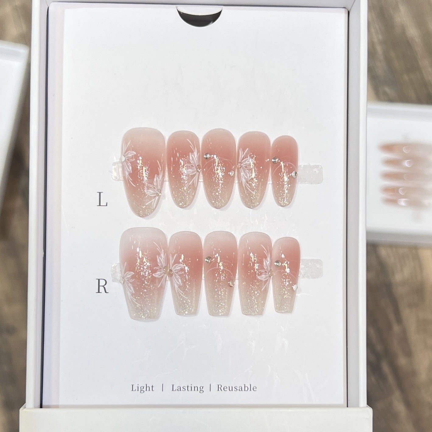 Elegant Floral-Inspired Press-On Nail Set Acalora