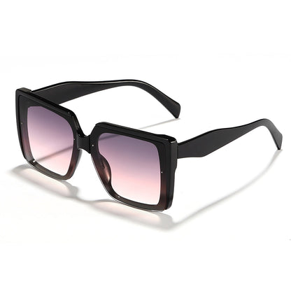 Women's oversized sunglasses in trendy square design Skanto