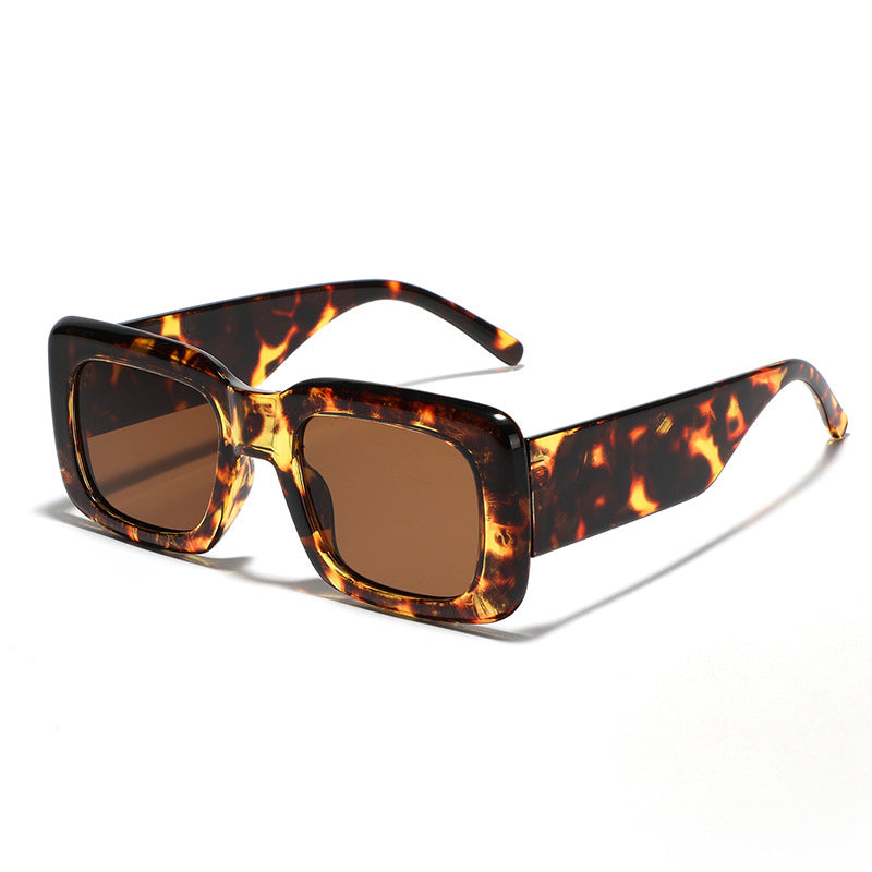 Women's modern square sunglasses with color-coordinated pattern Bowlift