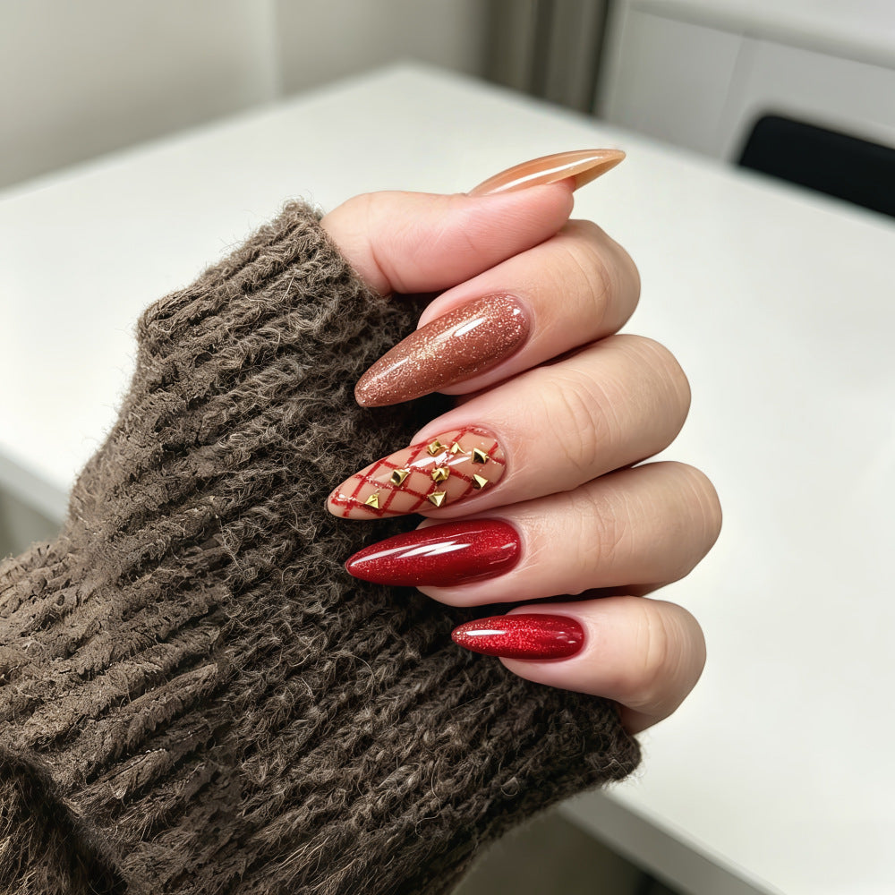 Artificial nail set in elegant and glamorous design Acalora