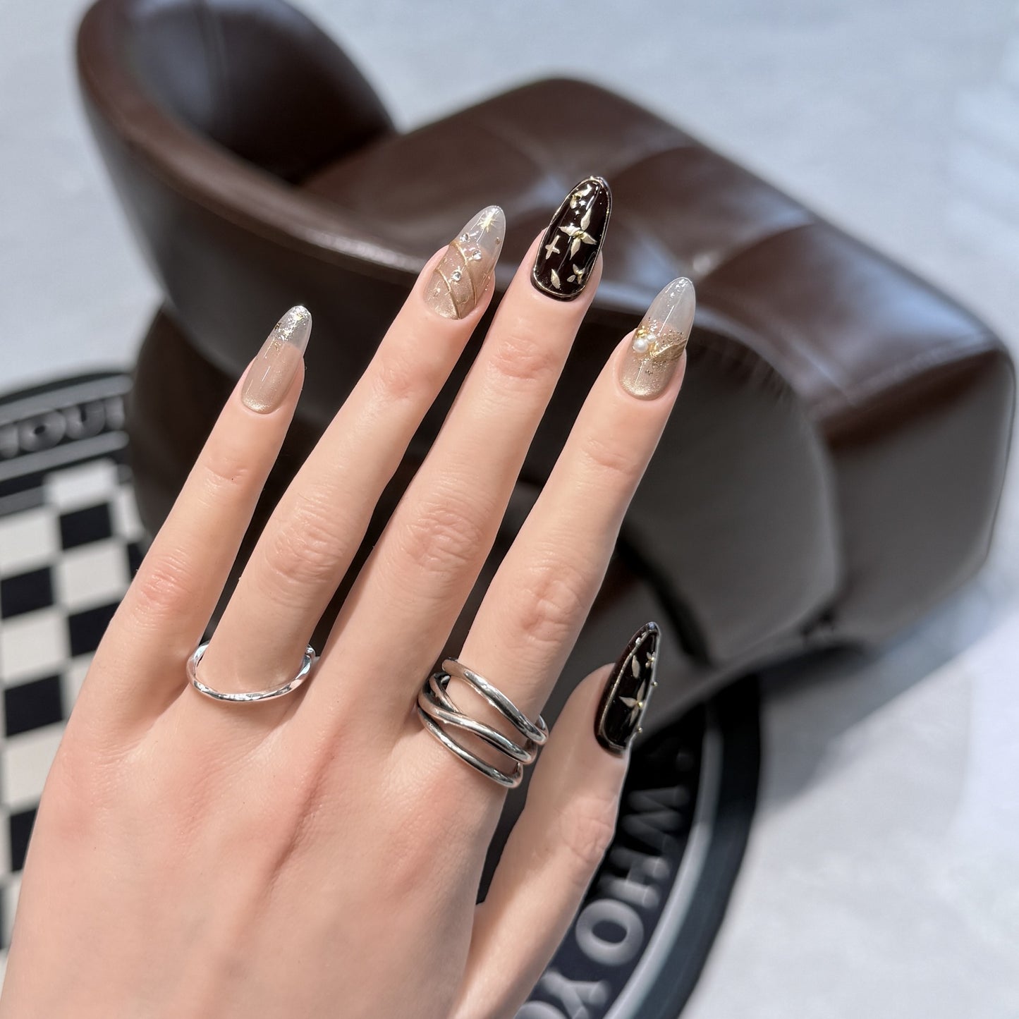 Artistic Press-On Nail Collection Acalora