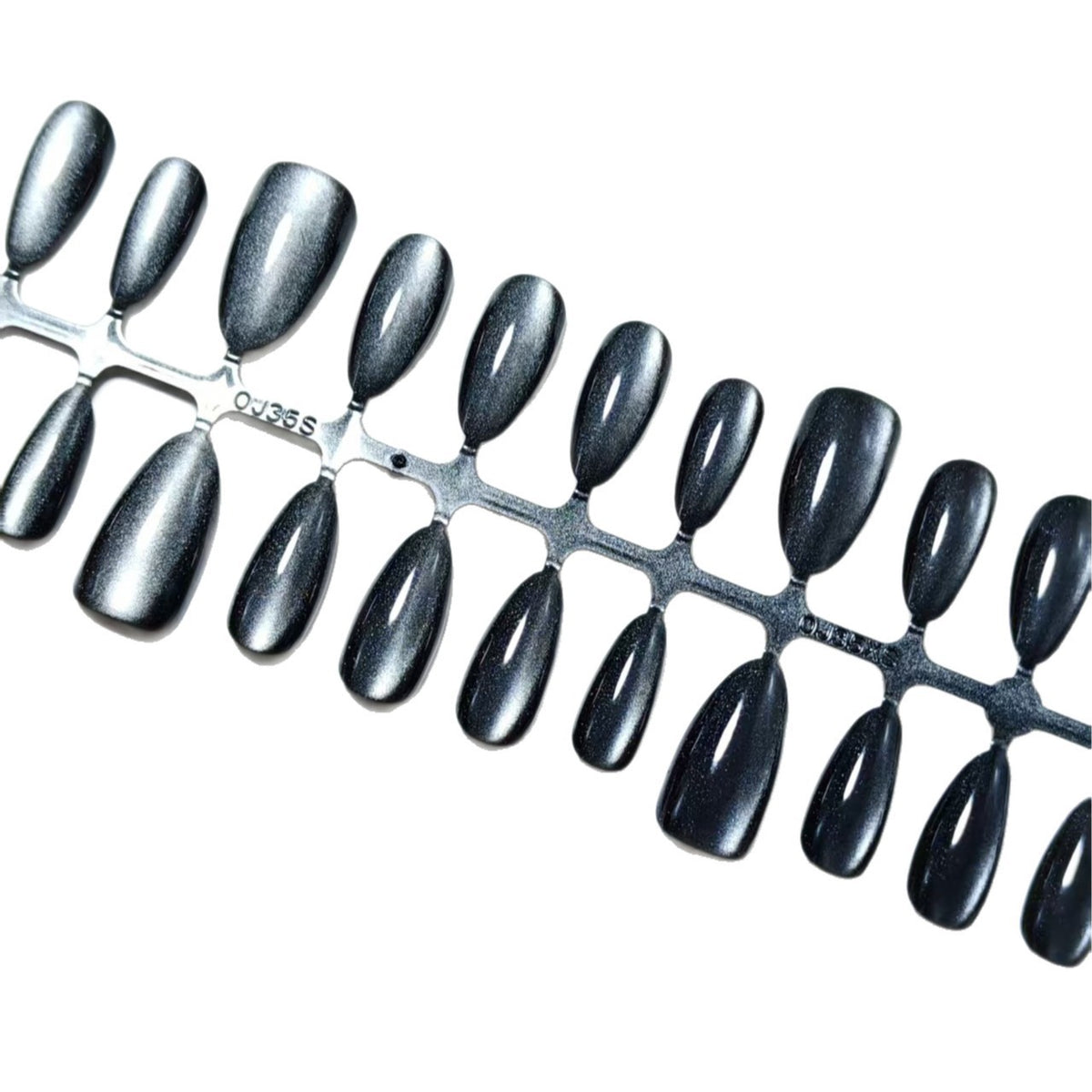 Artificial nails in elegant Cat-Eye design Acalora