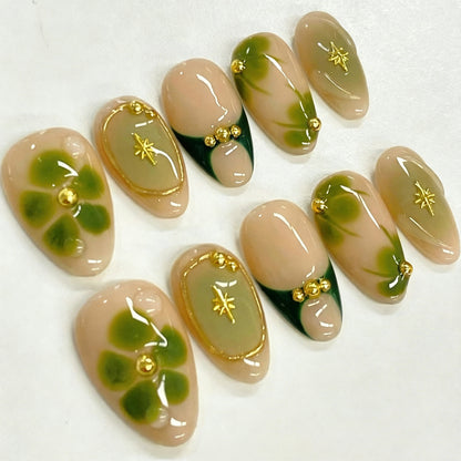 Artificial nail set with filigree floral accents Acalora