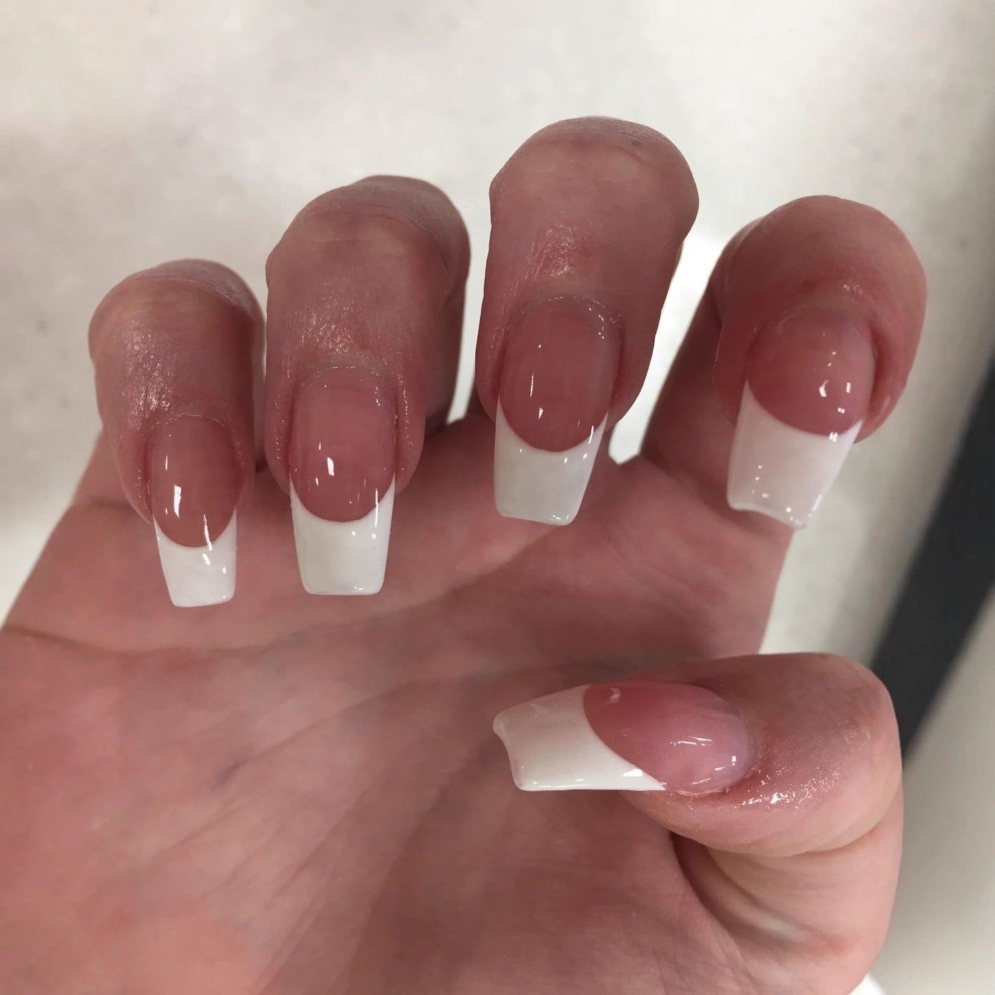 Artificial nails in elegant French Tip design Acalora