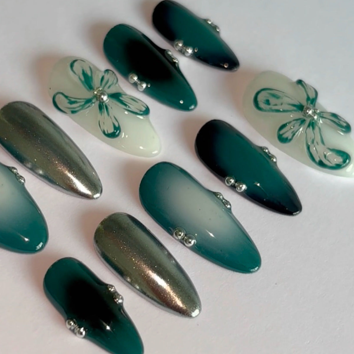 Premium Artistic Press-On Nail Set Acalora