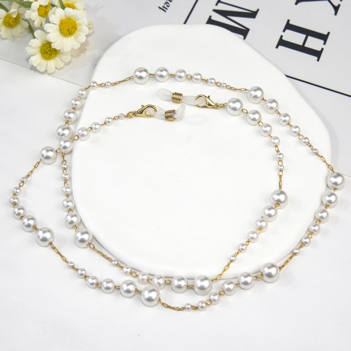 Elegant Pearl Beaded Eyewear Chain Acalora