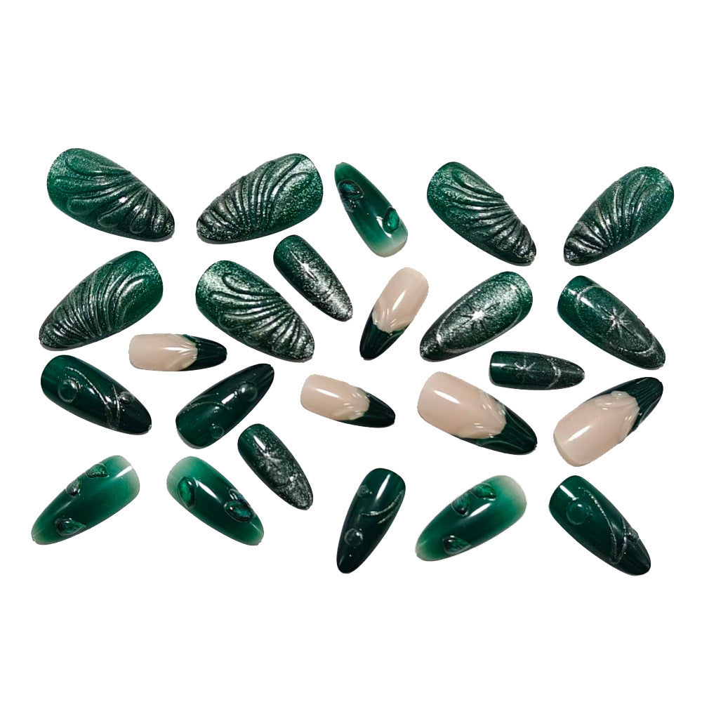 Artificial nails in an elegant design with botanical accents Acalora