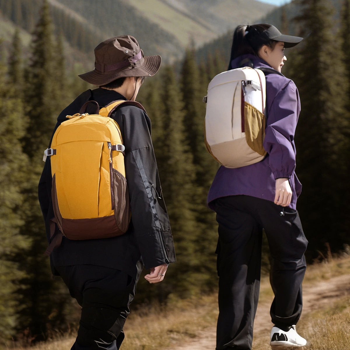 Lightweight Ergonomic Travel Backpack Acalora