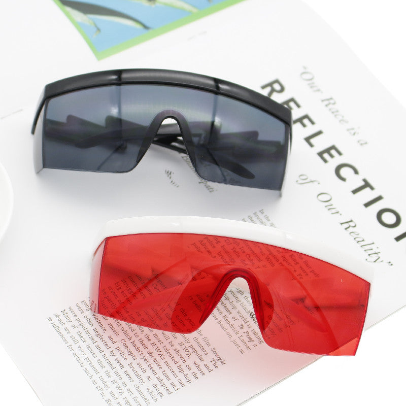 Women's safety glasses in modern design Bowlift