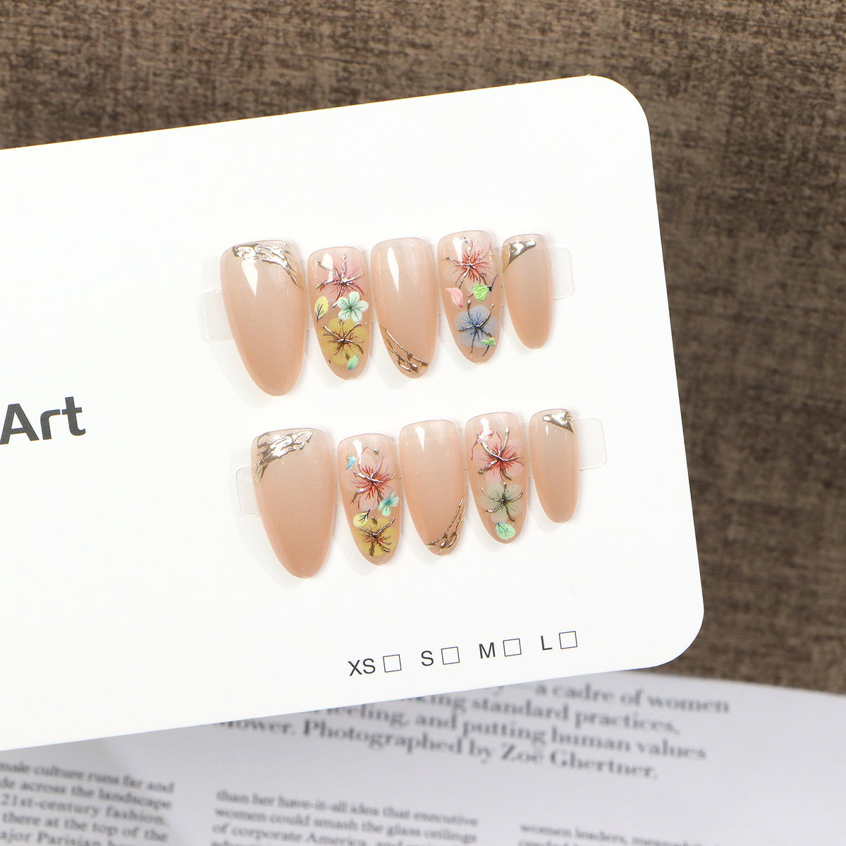 Floral-Inspired Press-On Nail Art Set Acalora