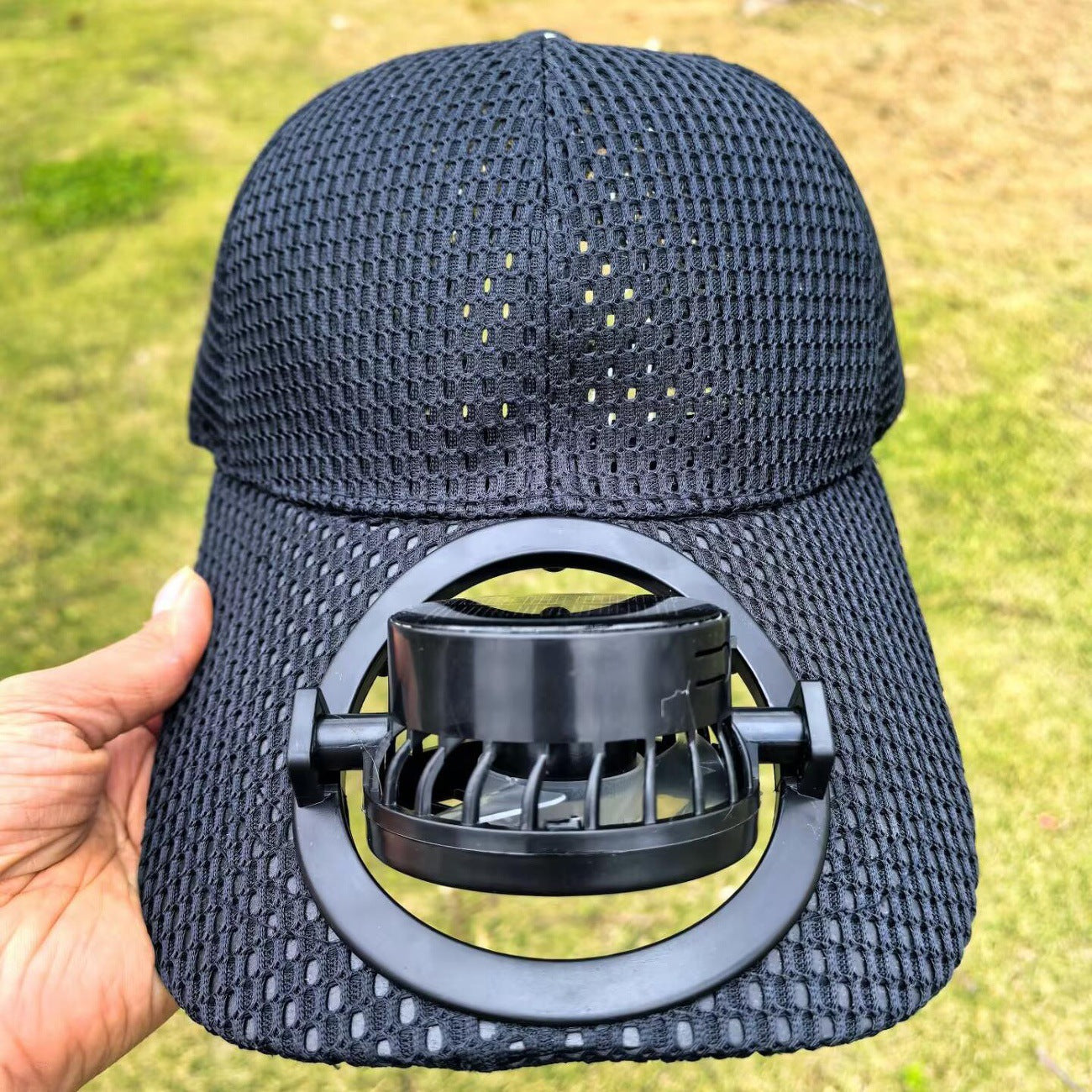 Breathable sports cap with removable USB fan Bowlift