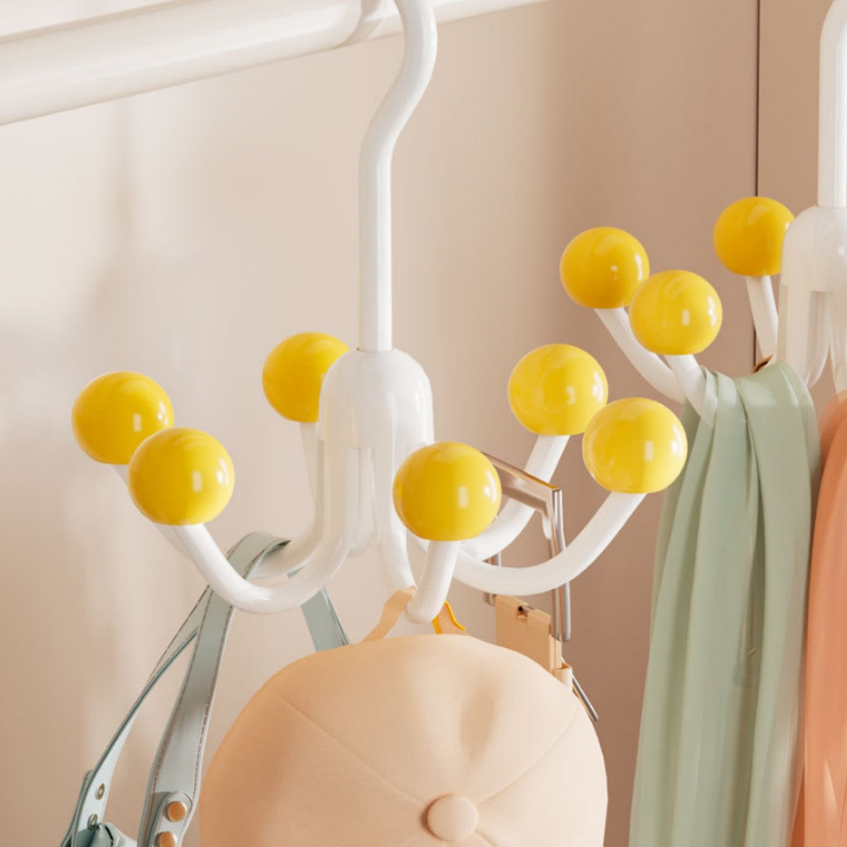 BowLift | 360° Swivel Hoodie & Purse Organizer