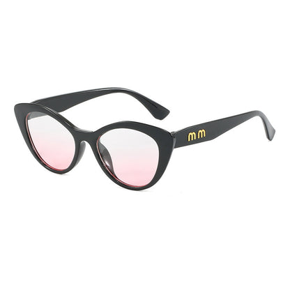 Women's Cat-Eye Sunglasses in Trendy Vintage Style Bowlift