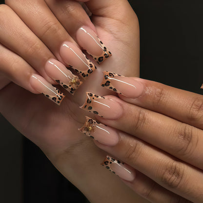 Premium Decorative Press-On Nail Art with Leopard Print Accents Acalora