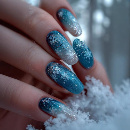 Artificial nails in winter snowflake design Acalora