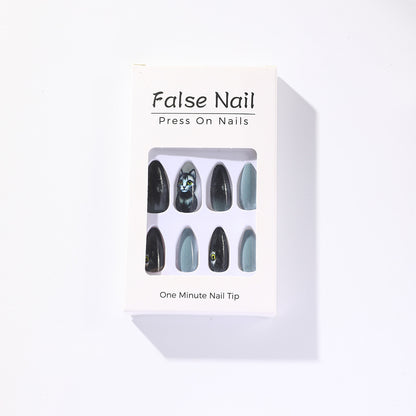 Stylish cat motif artificial nails Acalora