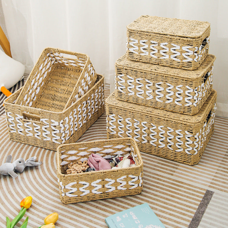 Decorative basket made of natural fiber with elegant design Acalora