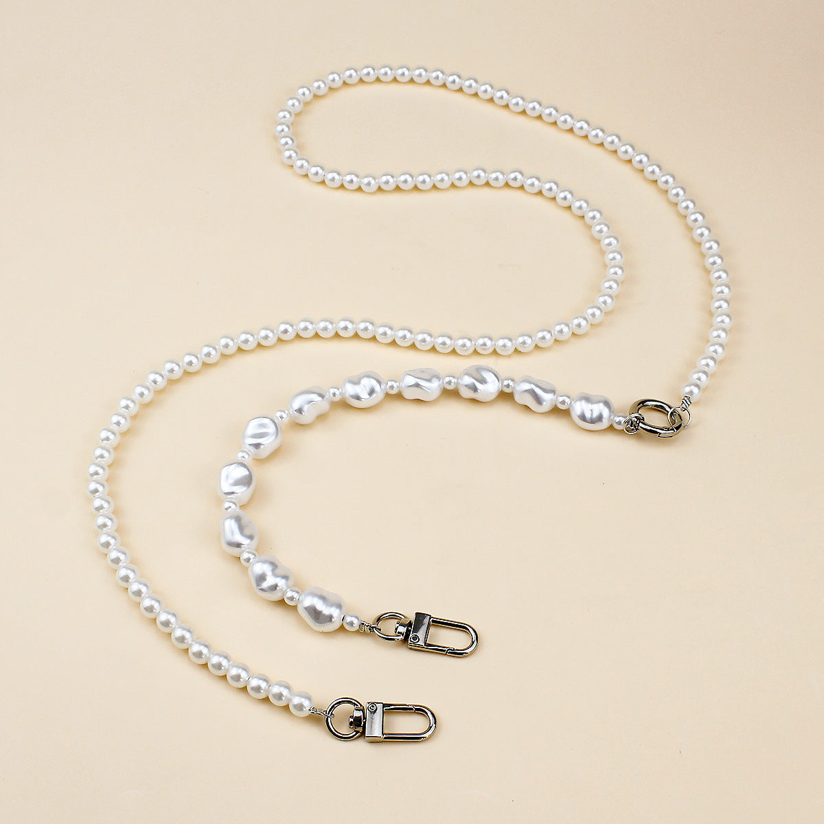 Stylish Chain Acalora