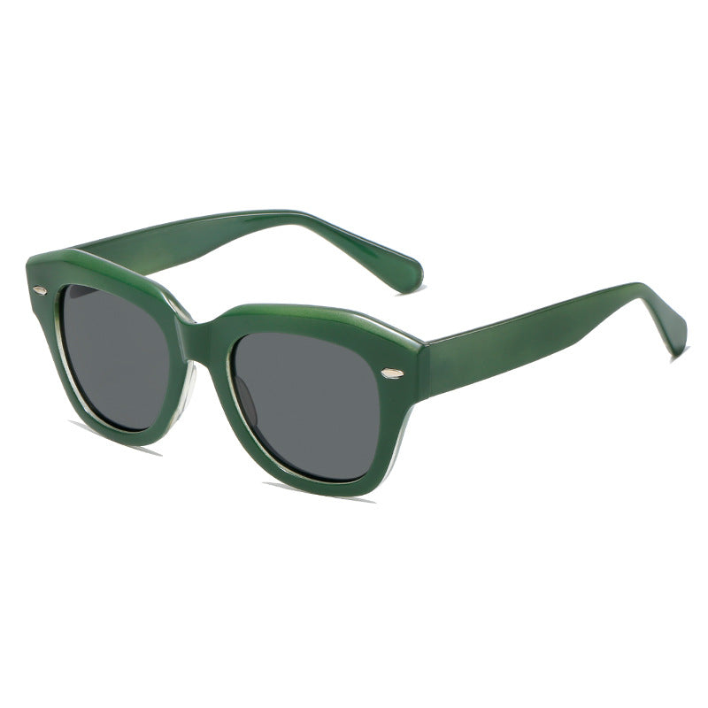 Women stylish sunglasses in modern design with transparent frame Bowlift