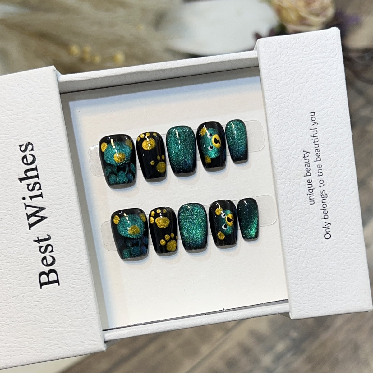 Artistic Press-On Nail Set with Playful Floral and Glitter Accents Acalora