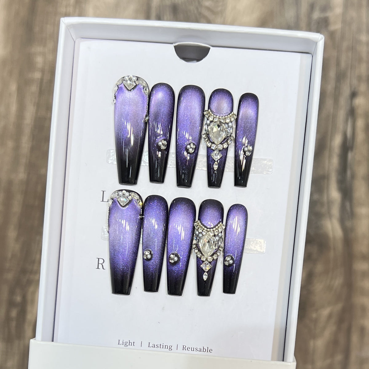 Decorative Press-On Nail Art Set with Gemstone Accents Acalora