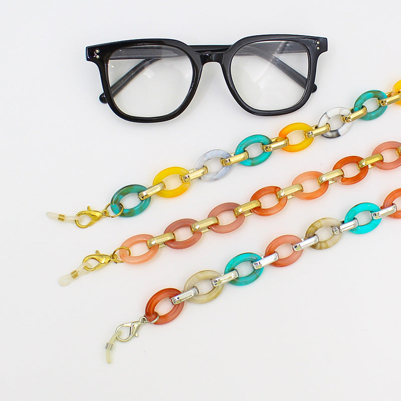 Elegant Chain Eyewear Holder Acalora