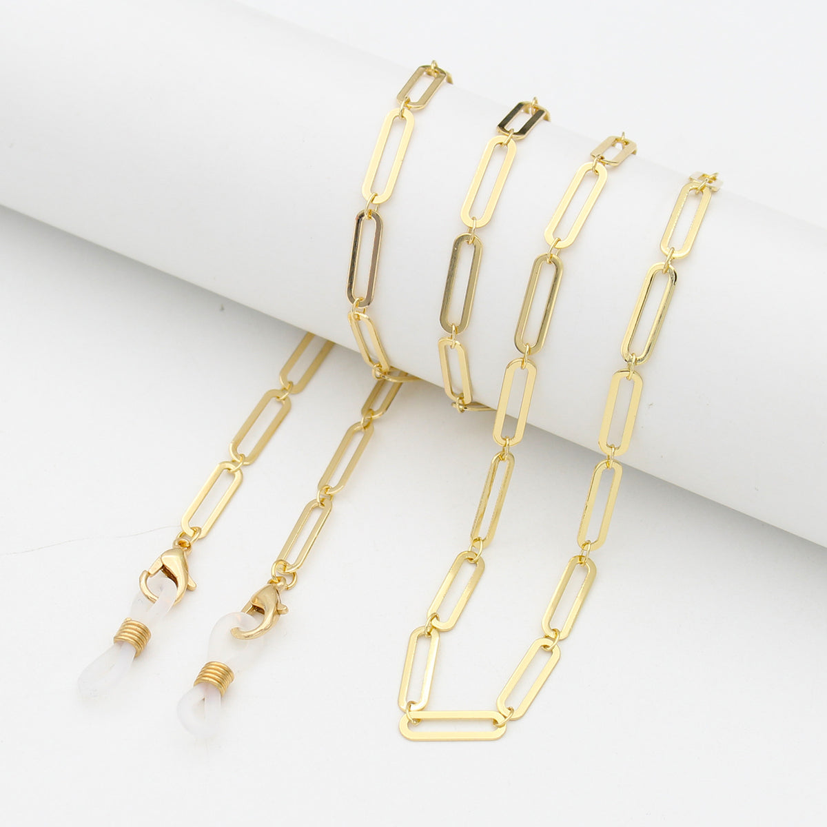 Elegant Pearl Chain Eyewear Holder Acalora