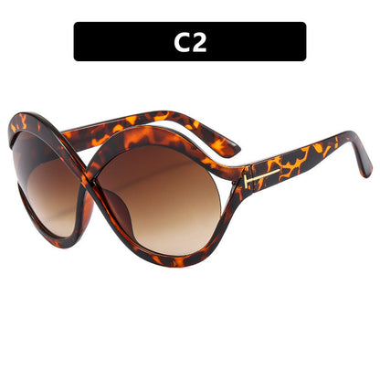 Ladies extravagant shaped sunglasses Bowlift