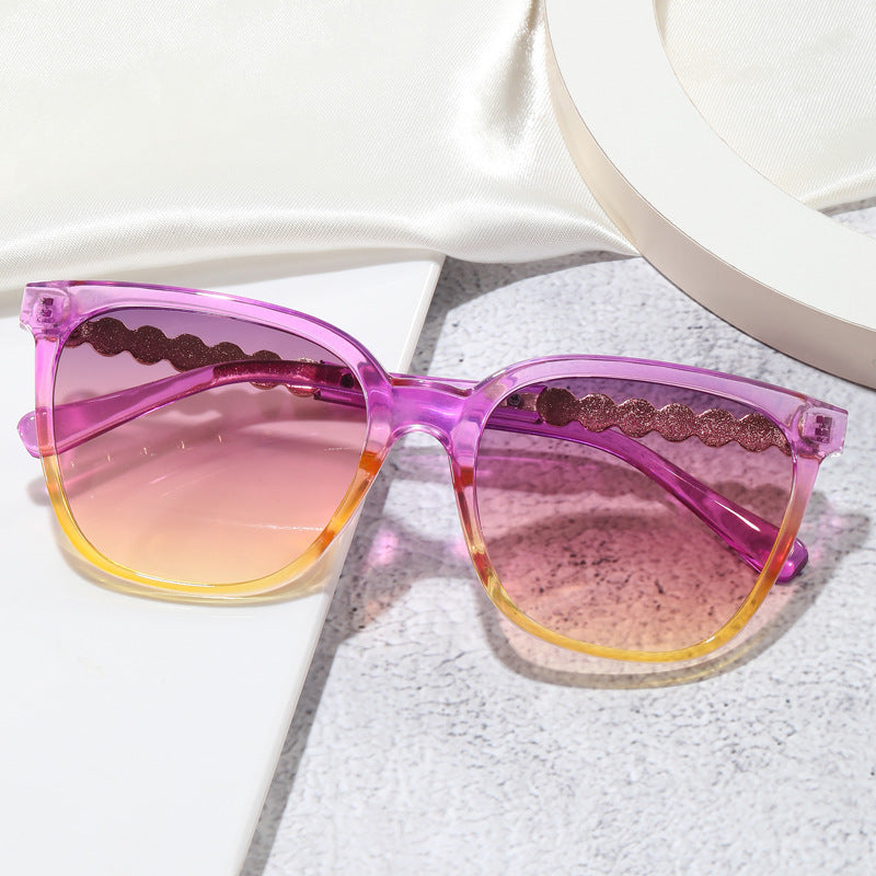 Women's oversized sunglasses with elegant pearl jewelry decoration Bowlift
